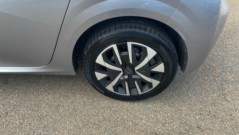 Peugeot 208 1.2 PureTech 100 Active Premium 5dr Petrol Hatchback